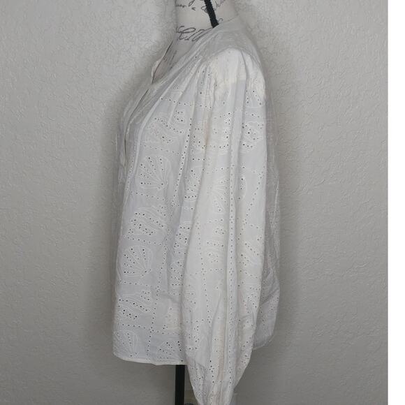 Universal Thread Eyelet Seashell Top Size XL - Picture 2 of 7